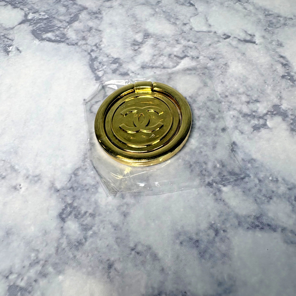CHANEL Beauty Finger Phone Ring Stand Holder, Gift-with-Purchase NEW IN BOX Gold